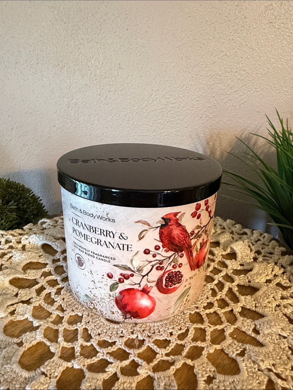 Bath & Body Works Cranberry & Pomegranate Candle with Black Lid